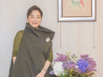 林青霞71歲生日凍齡美貌引讚嘆　戴230萬梵克雅寶珠寶優雅迷人