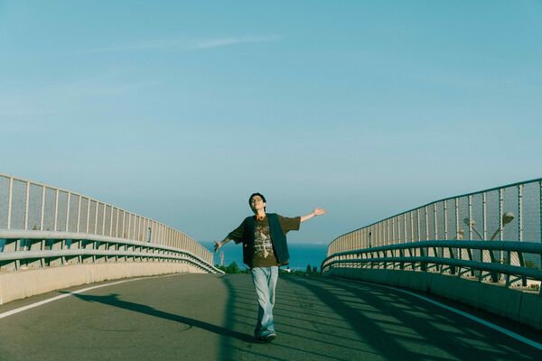 ▲▼新人Wols新歌MV選在苗栗的海線秘境及隧道取景。（圖／好感度音樂提供）