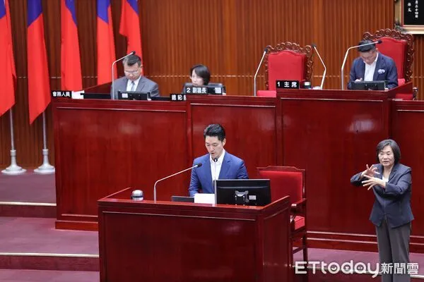 ▲▼ 蔣萬安專案報告     。（圖／記者徐文彬攝）