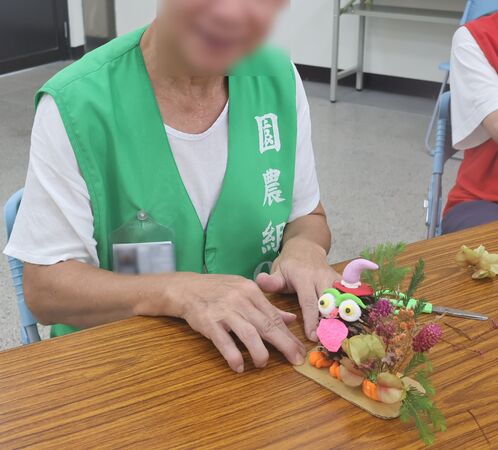 ▲▼法務部矯正署八德外役監獄結合台灣園藝輔助治療協會專業師資推動「綠色療癒力」課程。（圖／法務部矯正署八德外役監獄提供）