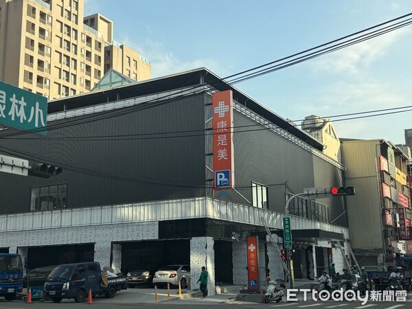 ▲▼ 非常棧變成康是美            。（圖／記者陳筱惠攝）