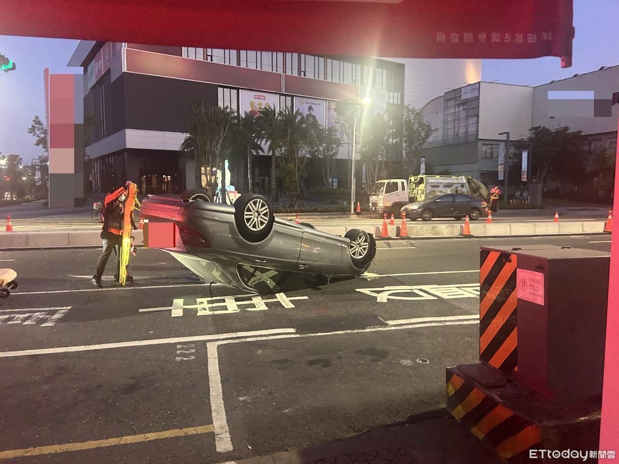 台南女清晨駕車自撞分隔島翻車　酒測超標被送辦
