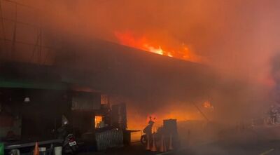 桃園最大市場南門市場大火 凌濤臉書發文要求市府三大應變