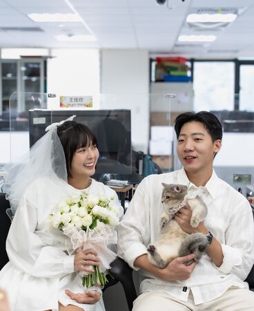 ▲▼黃沐妍宣布結婚！公開帥老公正面照。（圖／翻攝自臉書）