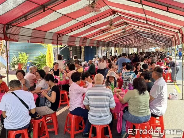 ▲台南市安平觀音亭將於11月8日舉辦觀音佛誕平安宴，預計席開270桌，逾2千人齊聚祝壽祈福。（記者林東良攝，下同）