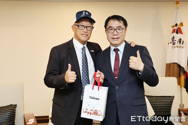 ▲美國託倫斯市長陳光豪拜會台南市長黃偉哲，雙方就少棒國際交流與城市合作進行討論。（記者林東良翻攝，下同）