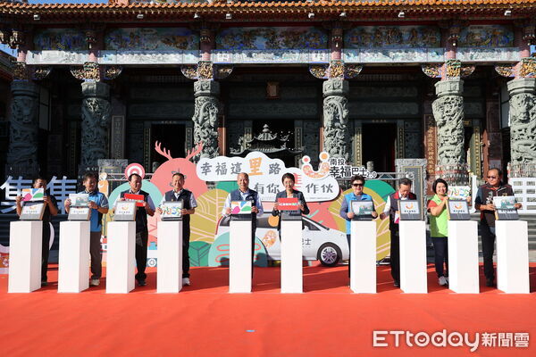 ▲幸福巴士水里集集正式通車。（圖／南投縣政府提供）