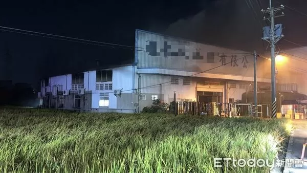 ▲▼台中工廠火警。（圖／記者鄧木卿翻攝）