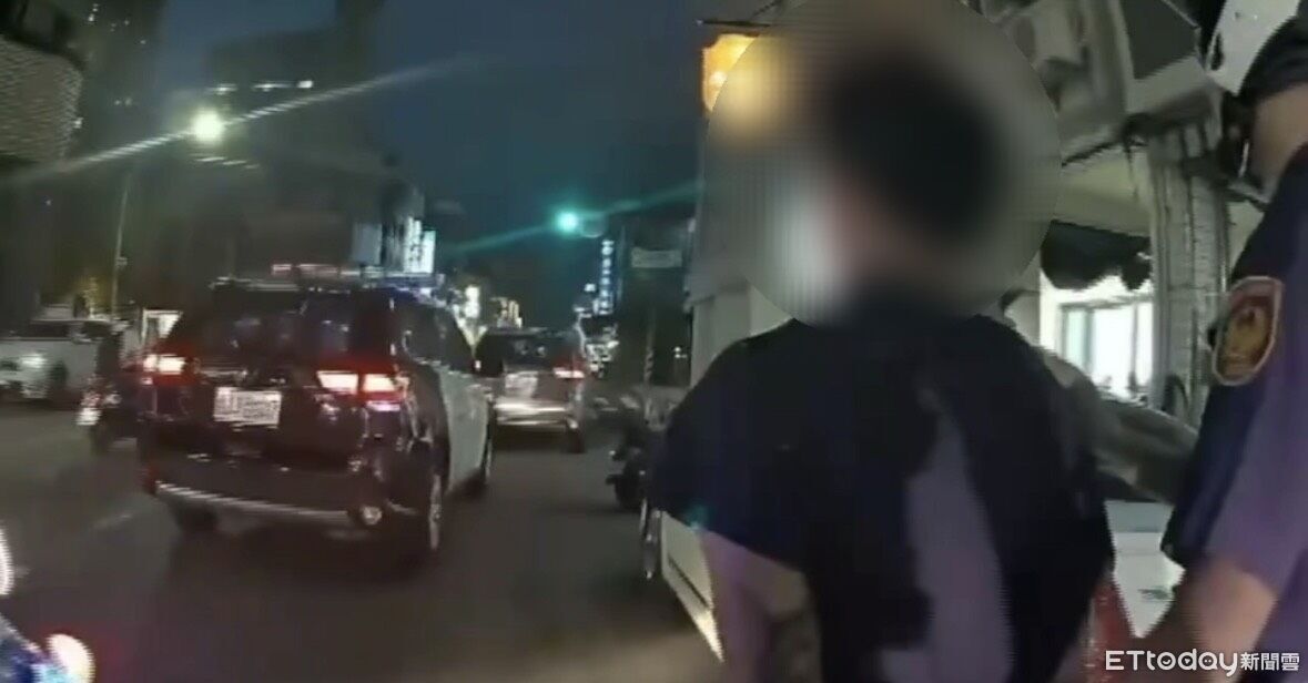 車牌燈故障露餡！男拒檢催油門狂逃　警逮人抄出3種毒品