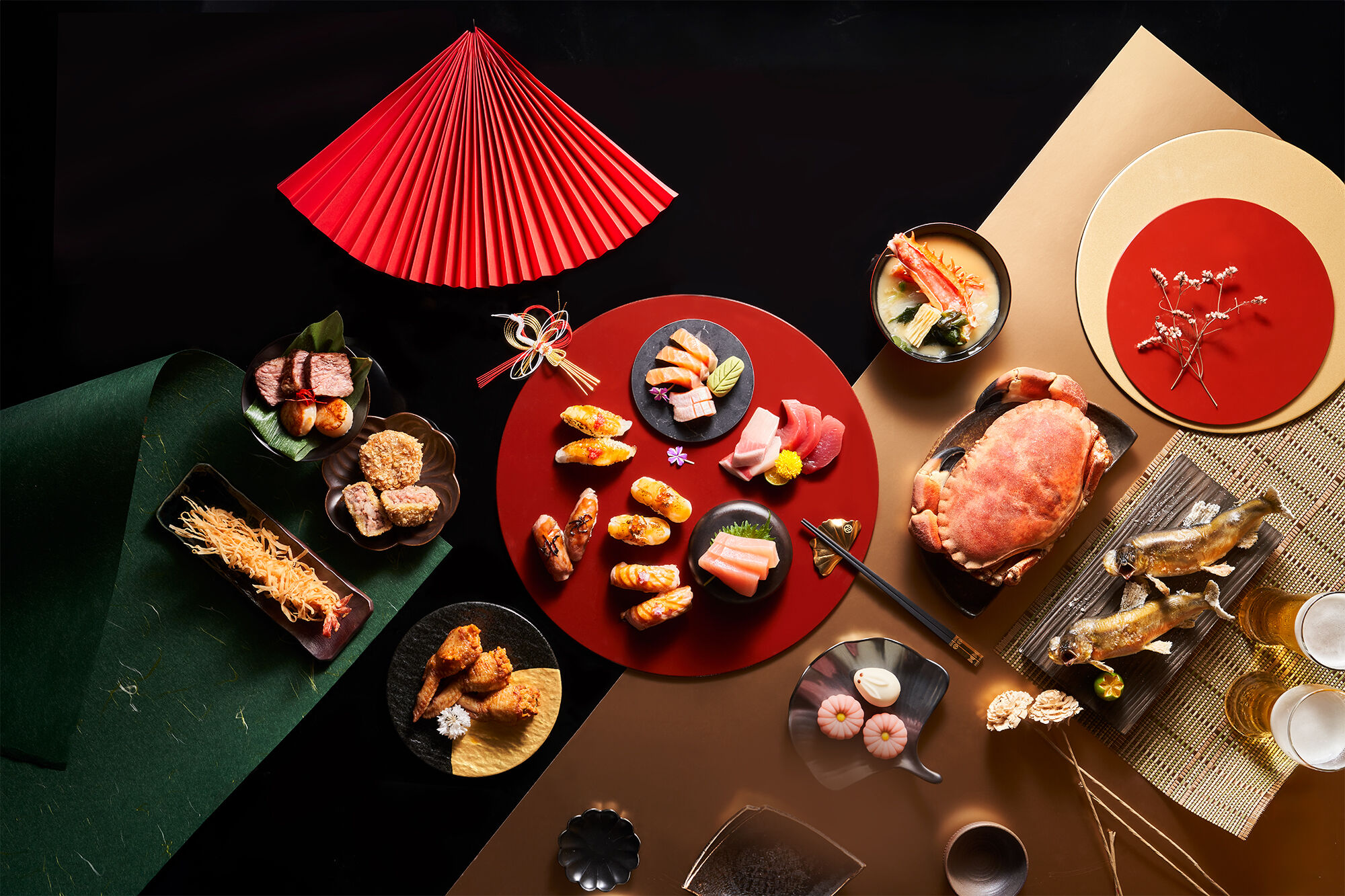 ▲普發一萬元，百貨業者首波加碼出爐。（圖／各業者提供）