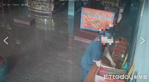 ▲竊賊行竊九如鄉宮廟功德箱內現金。（圖／記者陳崑福翻攝）