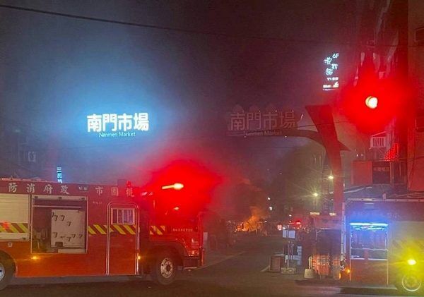 ▲張善政了解南門市場大火災情