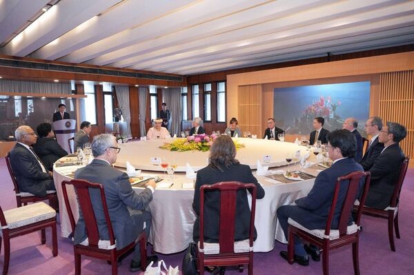 ▲▼「駐聯合國常任代表訪台團」，外交部長林佳龍於宴前致歡迎詞。（圖／外交部提供）