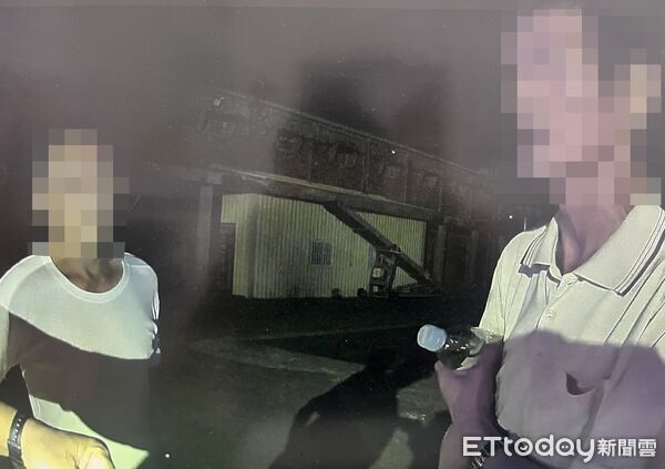 ▲▼  布袋警察闖倉庫意外找到協尋人口 。（圖／布袋分局提供）