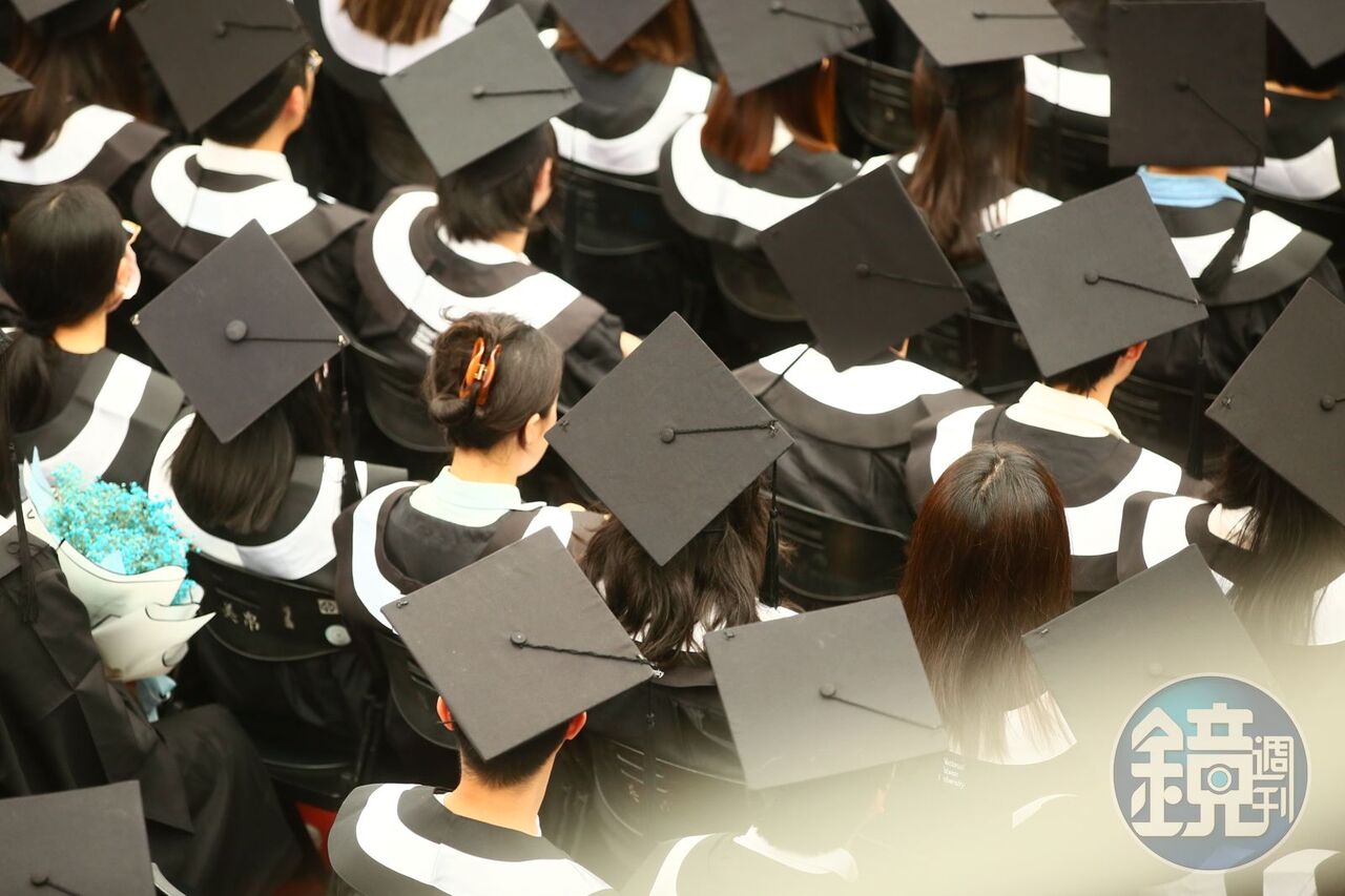 揭台大學號歧視文化!作家遭嗆「洗學歷」 沒出國也被瞧不起