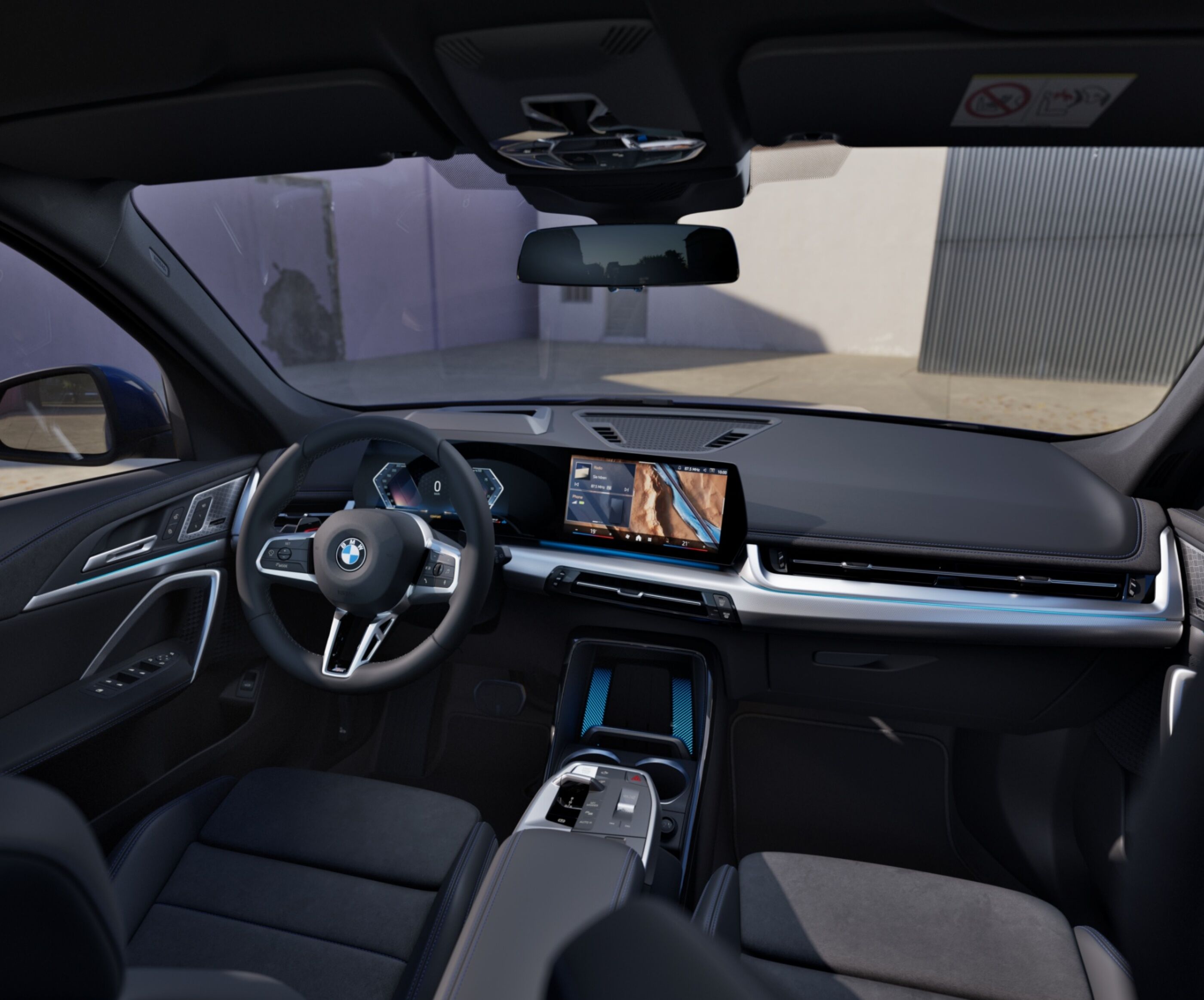 ▲受到政府加徵電池費用影響，不少豪華品牌開始漲價。（圖／翻攝自BMW）