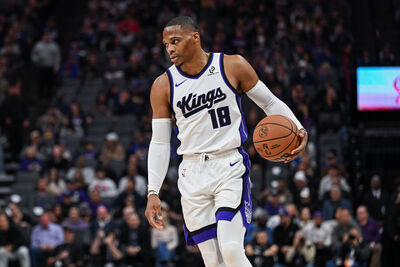 這種表現沒人簽？　國王衛斯布魯克砍23分16籃板10助攻撂倒勇士