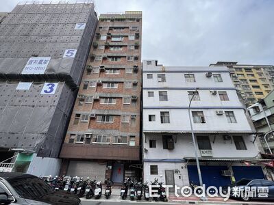 整棟歪到靠別人家！三重「傾斜公寓」通過危老　住戶嘆：因禍得福