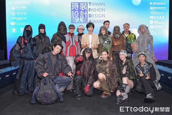 ▲崑大時尚系參與「2025時裝設計新人獎」，以專業展演成為全場亮點。（記者林東良翻攝，下同）