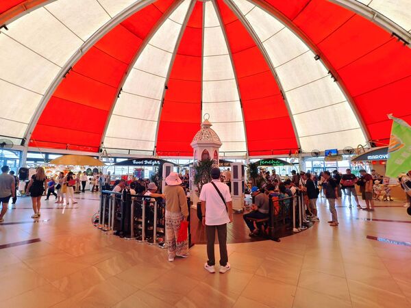 ▲▼峴港巴拿山一日遊攻略！佛手橋、法國村、地圖、穿著與自助餐完整懶人包。（圖／部落客珊莎提供）