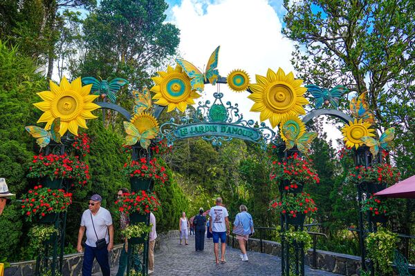 ▲▼峴港巴拿山一日遊攻略！佛手橋、法國村、地圖、穿著與自助餐完整懶人包。（圖／部落客珊莎提供）