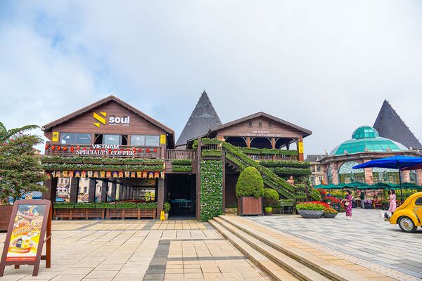 ▲▼峴港巴拿山一日遊攻略！佛手橋、法國村、地圖、穿著與自助餐完整懶人包。（圖／部落客珊莎提供）