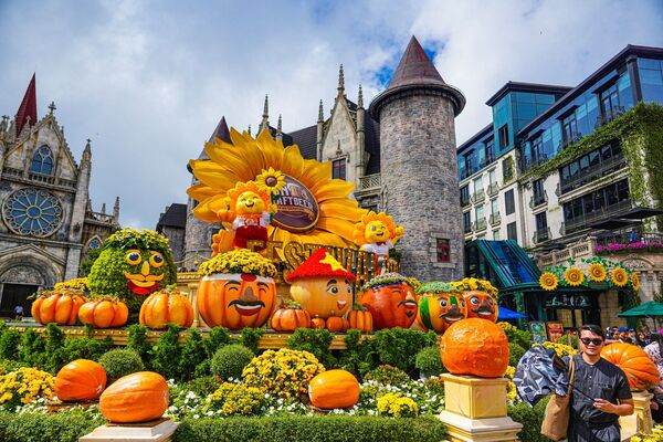 ▲▼峴港巴拿山一日遊攻略！佛手橋、法國村、地圖、穿著與自助餐完整懶人包。（圖／部落客珊莎提供）