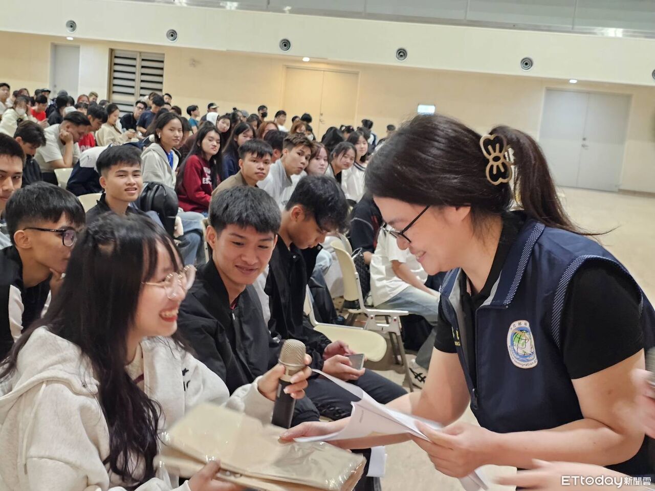 杜絕來台留學生打黑工　移民署前進弘光科大揭人口販運真相
