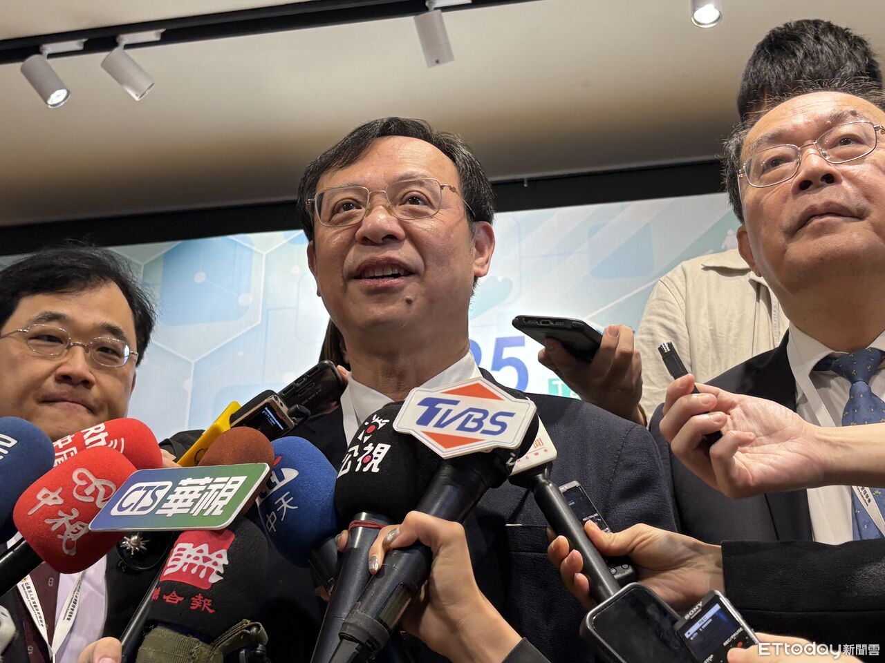 補充保費改革民怨急煞車 綠委要衛福部檢討:重大決策前要充分溝通