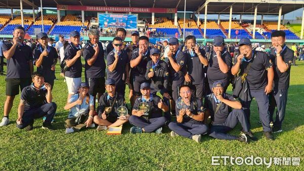 ▲▼花蓮縣義消第三大隊以堅強實力在火災搶救項目勇奪佳績，在團體賽與個人項目中皆有亮眼表現。（圖／花蓮消防局提供，下同）