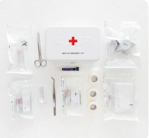 ▲▼SOMI個人美妝品牌遭警方調查。（圖／翻攝自韓網）