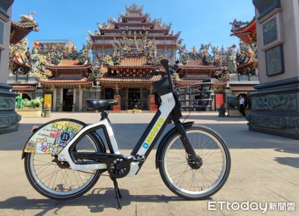 ▲活潑的柴語錄與雲檢Mirai卡通形象吸引民眾目光，讓防詐宣導更親民有趣。（圖／記者游瓊華翻攝）