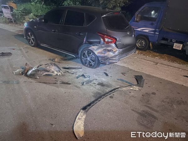 ▲▼男子深夜撞車秒掉頭逃逸，原來是懸掛偽車牌。（圖／民眾提供，下同）