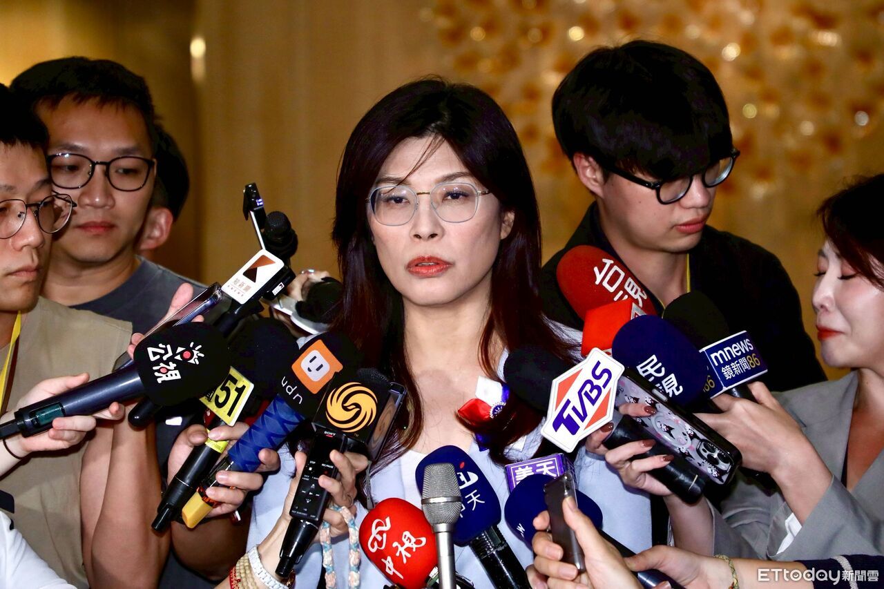 鄭麗文出席共諜追思會!她怒嗆「背棄中華民國」:乾脆加入共產黨