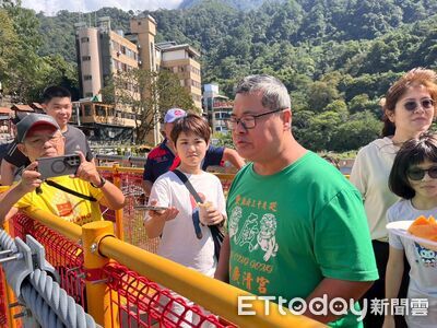 谷關溫泉吊橋深呼吸　創意吶喊獲梨山限量茶包
