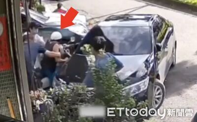 毒販騎車狂逃！雲林警海巡「偵防車封路」　30秒逮人神勇畫面曝