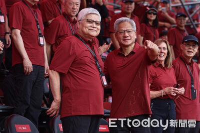 輝達黃仁勳現身台積電運動會！　喊「是一家人、要一起成長」