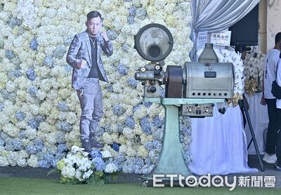 「你真的要謝幕嗎？」 顏正國恩師心痛　曝他癌末放棄治療：這是我最失望的時候