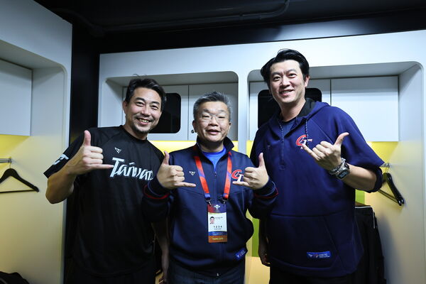 ▲紀錄片電影《冠軍之路》宣布2026年1月1日上映。（圖／牽猴子提供）