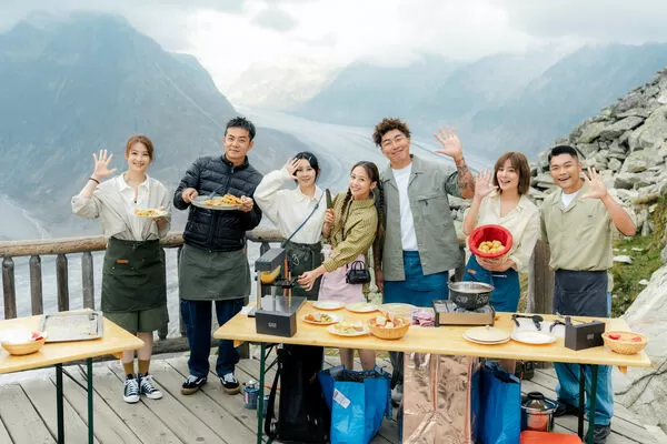 ▲嗨翻阿爾卑斯山《營業中》高海拔挑戰料理。賴雅妍(左起)、姚元浩、白安、吳映潔、郭泓志、莎莎、李玖哲。（圖／好看娛樂）