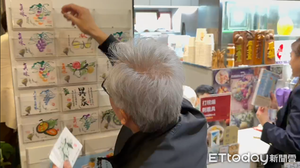 ▲▼黃仁勳現身莉莉水果店。（圖／記者林東良翻攝）