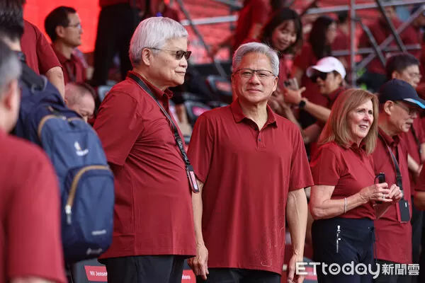 ▲魏哲家董事長陪同輝達創辦人黃仁勳出席台積電運動會。（圖／記者林敬旻攝）
