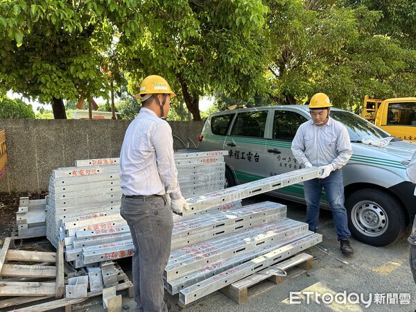 ▲中颱鳳凰來勢洶洶，屏東台電嚴正以待預為準備。（圖／台電屏東區處提供）