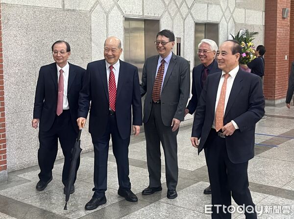 ▲▼國民黨提出停砍公教年金法案引發正反爭議，包括前教長吳清基、潘文忠兩位前教育部長也一樣。（圖／記者許敏溶攝）