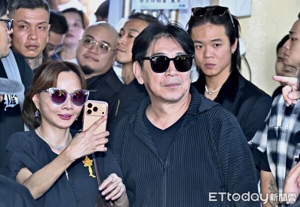 ▲▼ 顏正國告別式，高捷。（圖／記者李毓康攝）