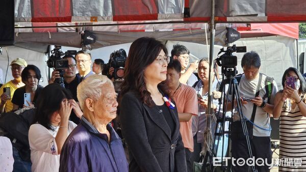 ▲▼國民黨主席鄭麗文8日下午出席台灣地區政治受難人互助會舉辦的2025年「五○年代白色恐怖秋祭追思慰靈大會」。（圖／記者呂佳賢攝）