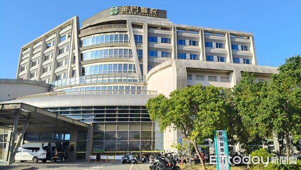 ▲▼接種流感疫苗竟遭誤打成A肝疫苗             。（圖／記者鄭逢時翻攝）