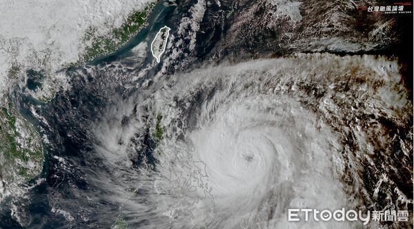 ▲▼鳳凰颱風 。（圖／台灣颱風論壇｜天氣特急）