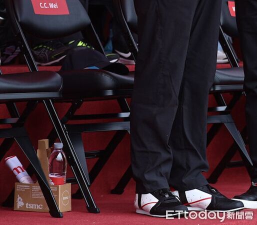 ▲魏哲家董事長出席台積電運動會。（圖／記者林敬旻攝）