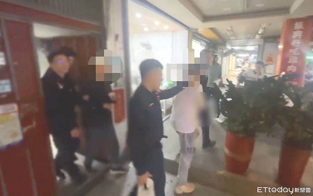 聊天太嗨互譙三字經!鄰報案「有人吵架」 警逮通緝犯抄出毒品